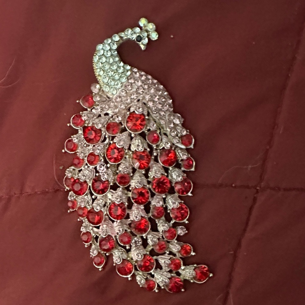 Vintage Peacock Brooch/Pendent